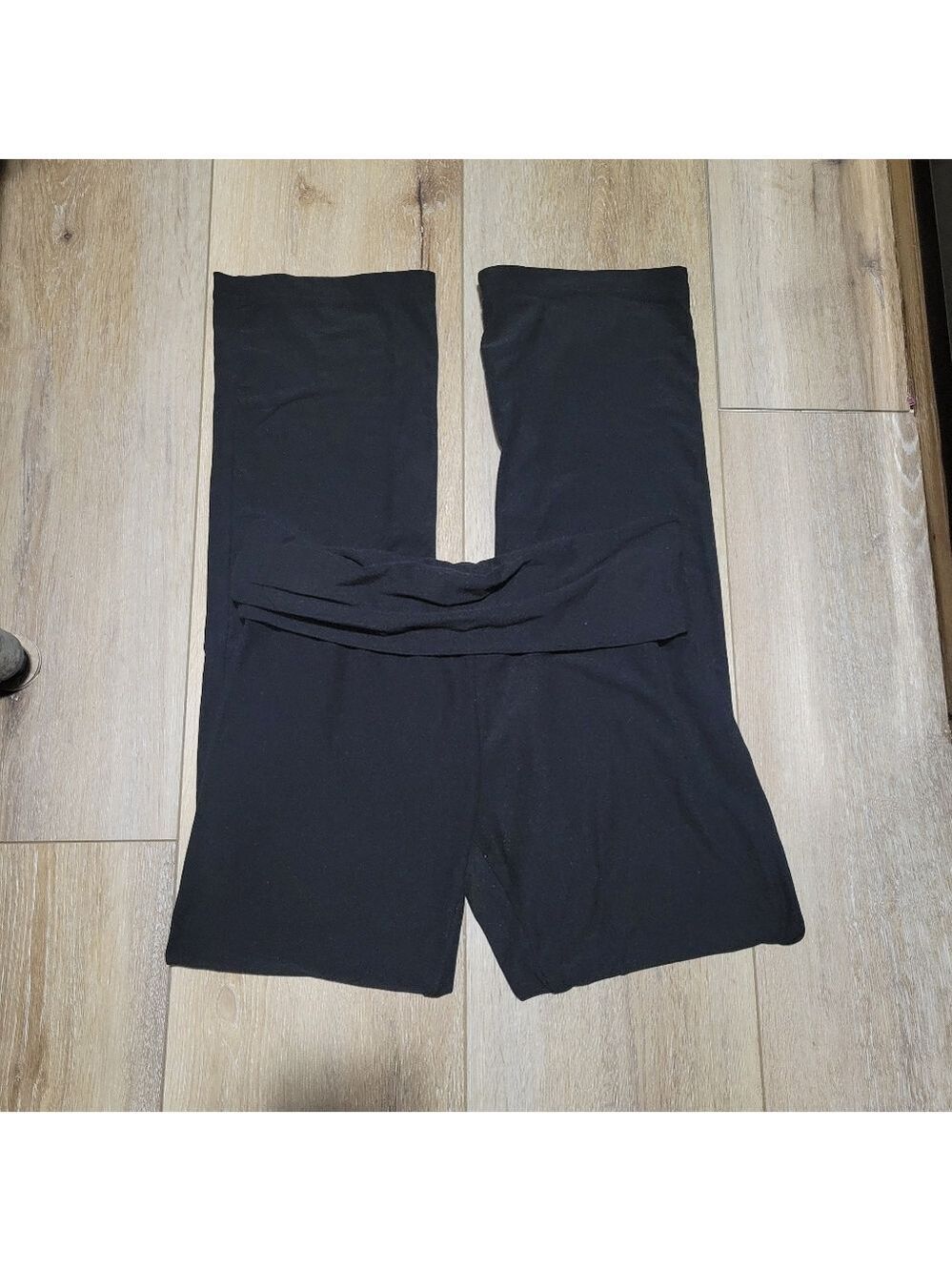 Bobbie Brooks Black Roll Over Waist Joggers Size M